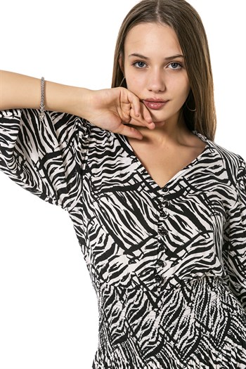 Balon Kollu Beli Gipeli V Yaka Siyah Beyaz Zebra Desenli Uzun Elbise