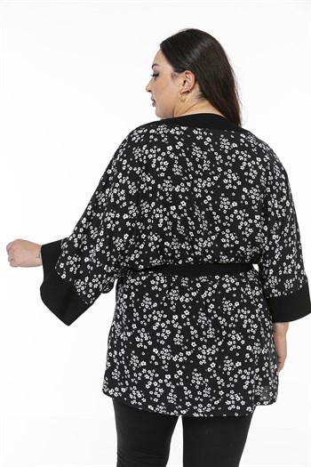Önden Bağlamalı ve Düğmeli Kolları Geniş Küçük Çiçekli Siyah Beyaz Kimono