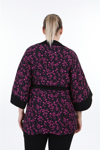 Önden Bağlamalı ve Düğmeli Kolları Geniş Küçük Çiçekli Siyah Fuşya Kimono