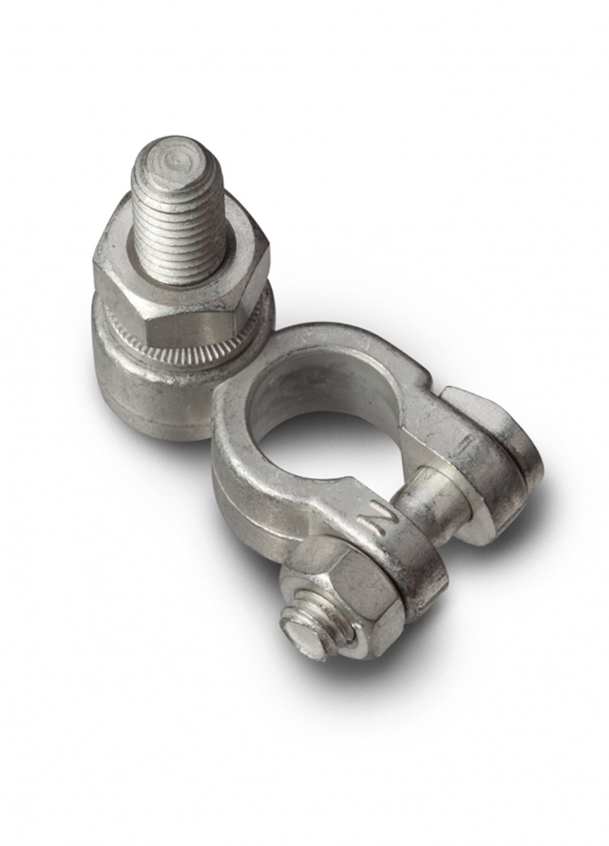 Mastervolt D, Akü terminali, M10 artı