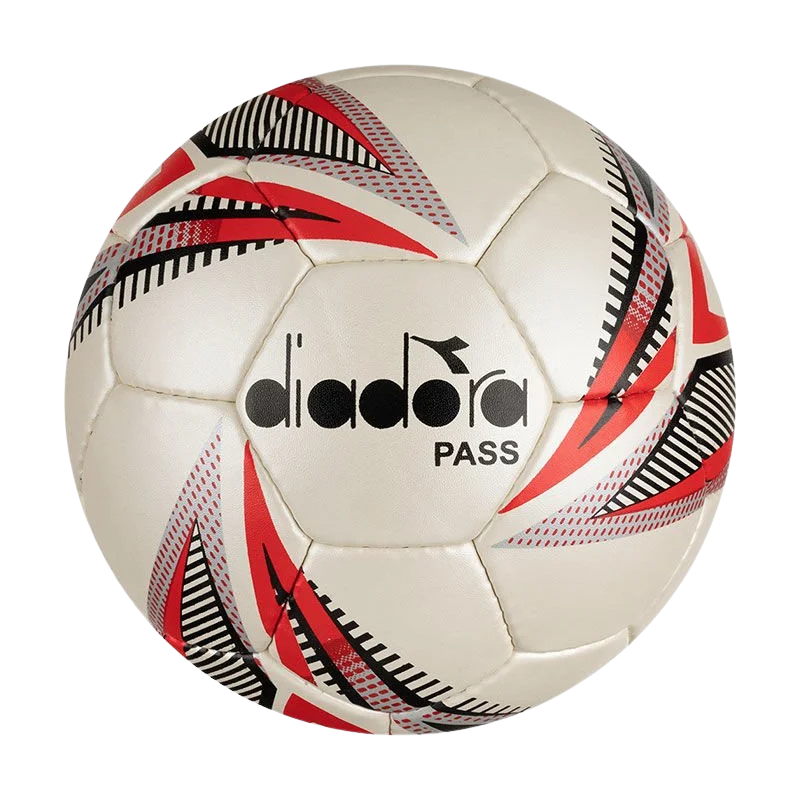 Diadora Pass Futbol Topu DD-1143383