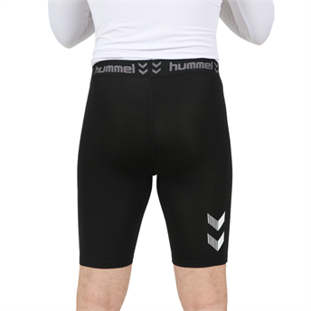 Hummel Baselayer Kısa Erkek Tayt Şort 932106