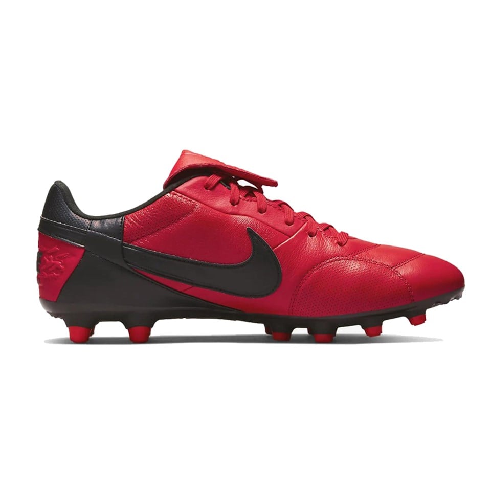 THE NIKE PREMIER III FG