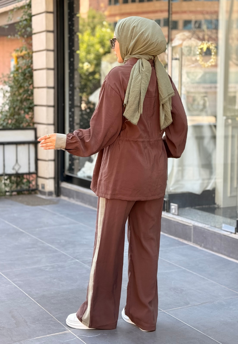 Kahverengi Step Takım