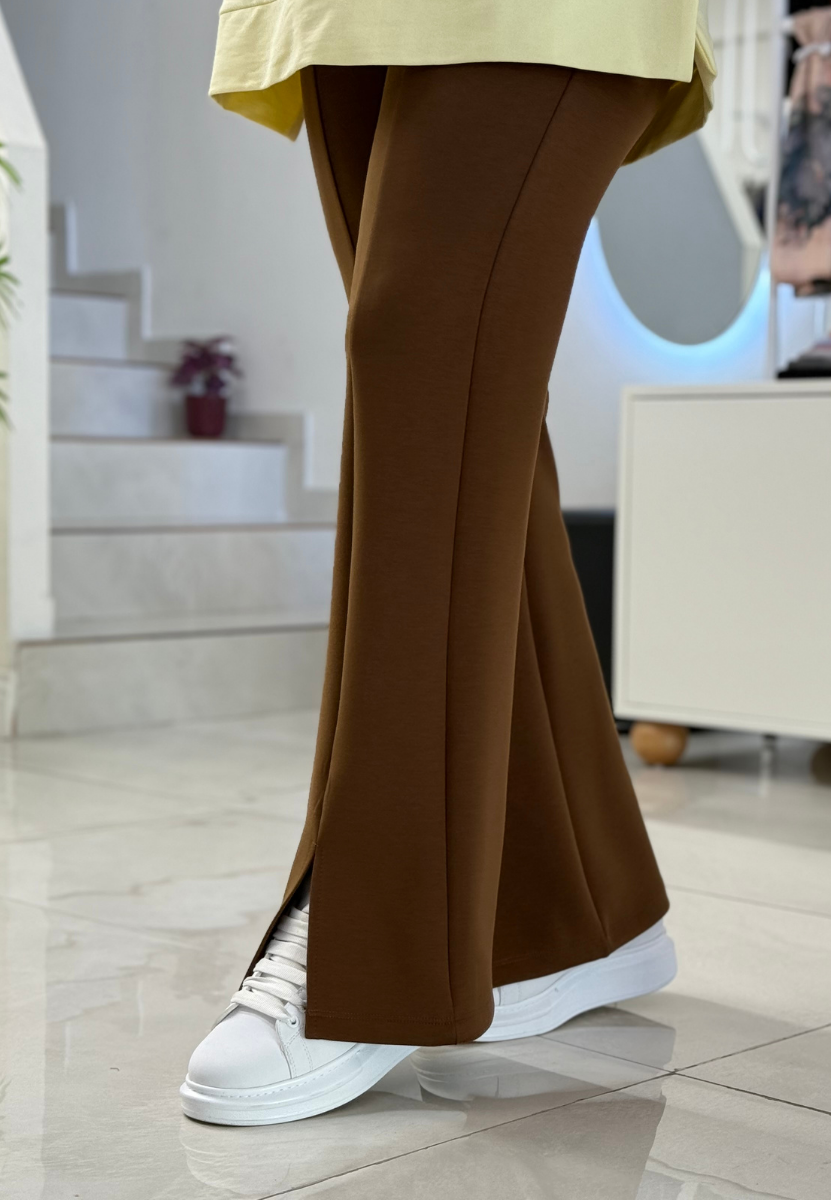 Kahverengi Yırtmaçlı Modal Pantolon