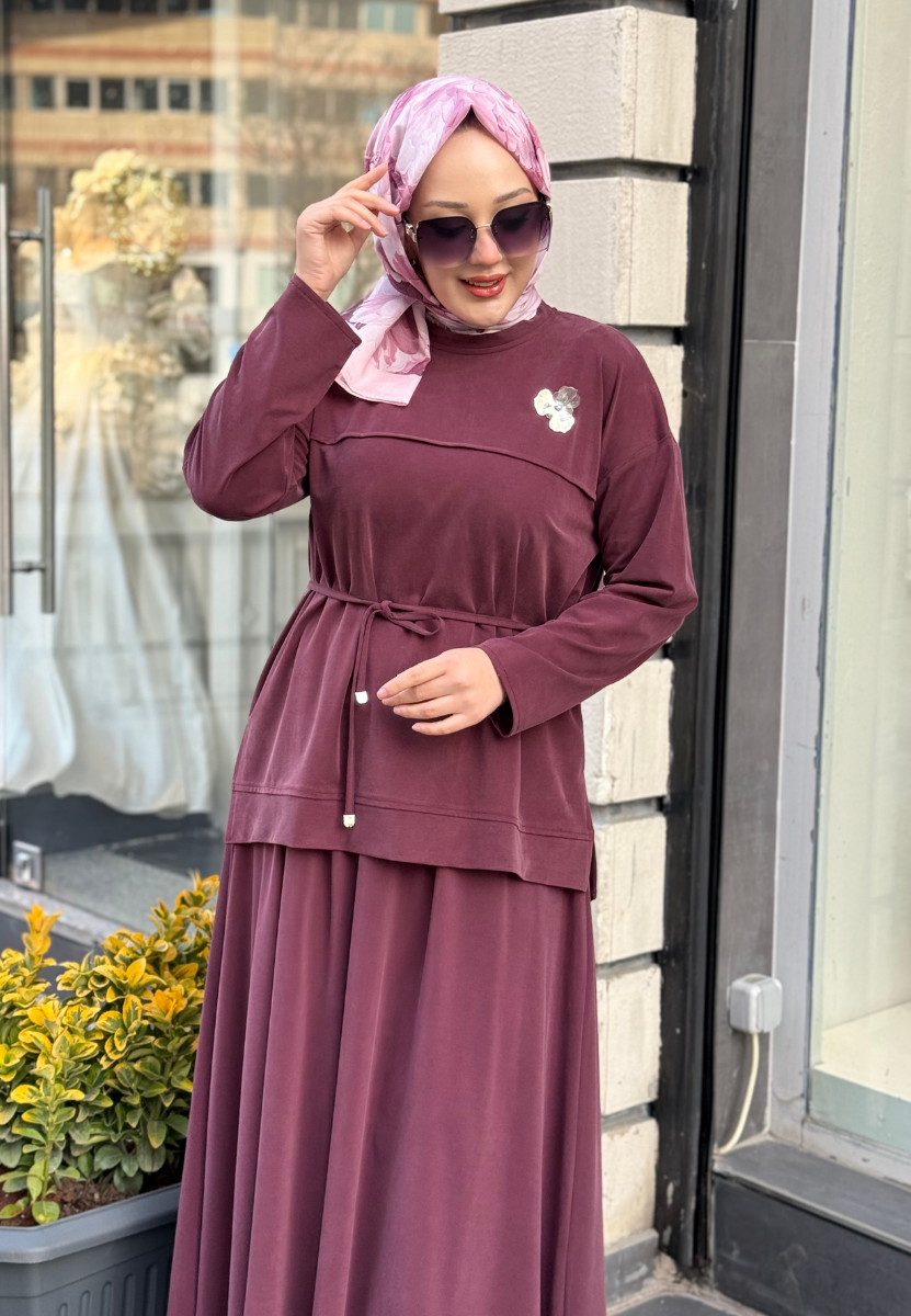 Mürdüm Broşlu Etekli Takım