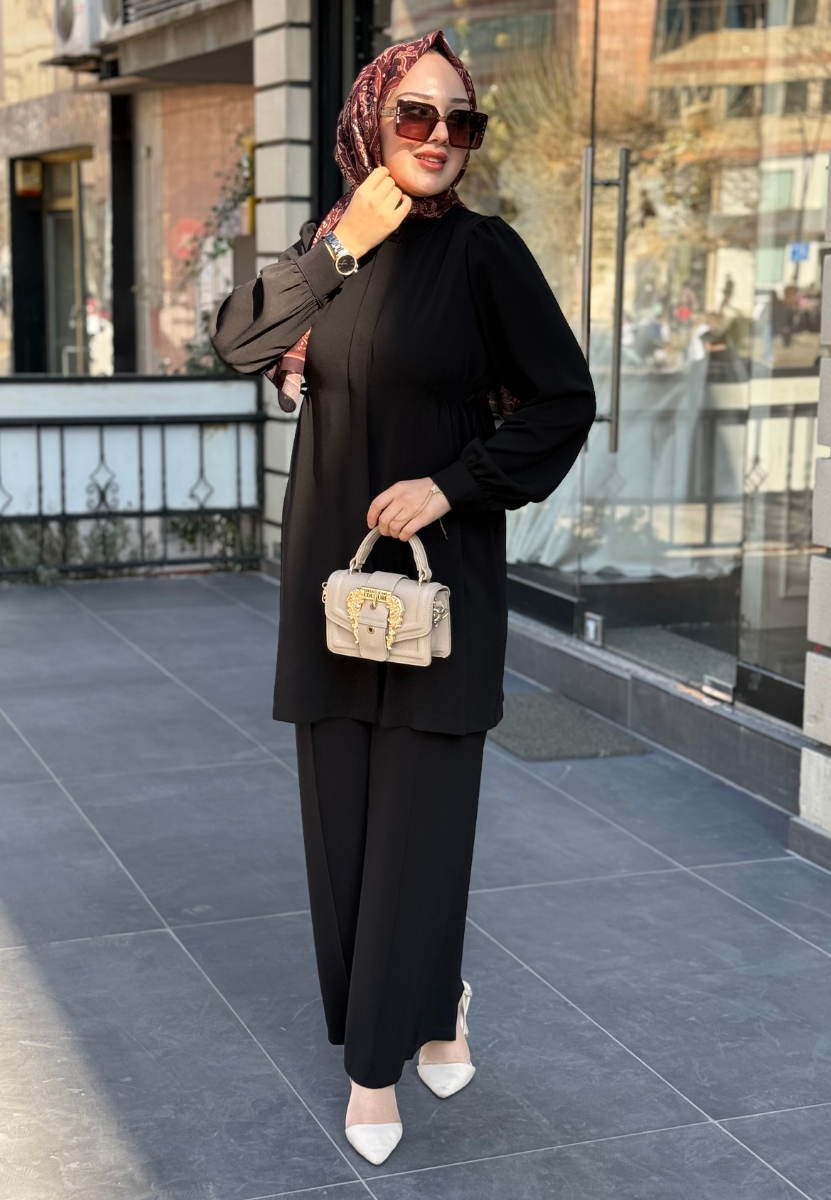 Siyah Berrak Takım