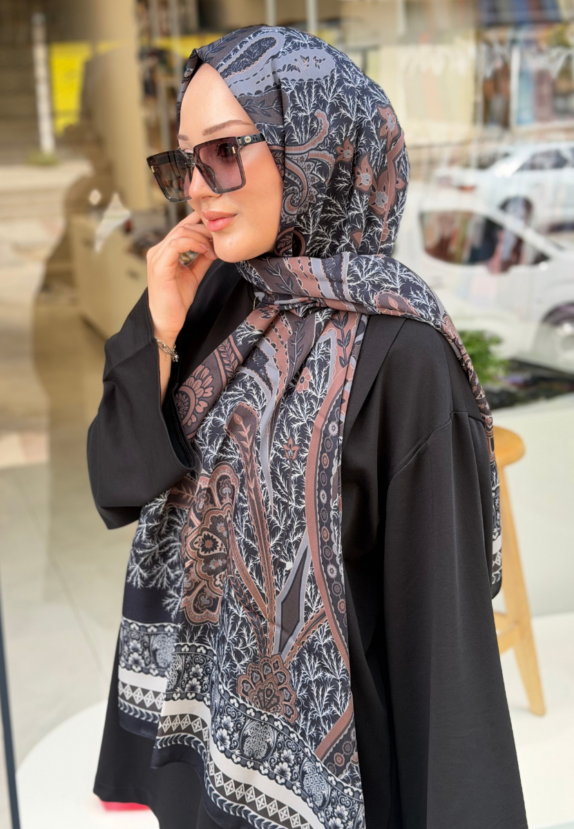 Siyah Cupra Prive Şal