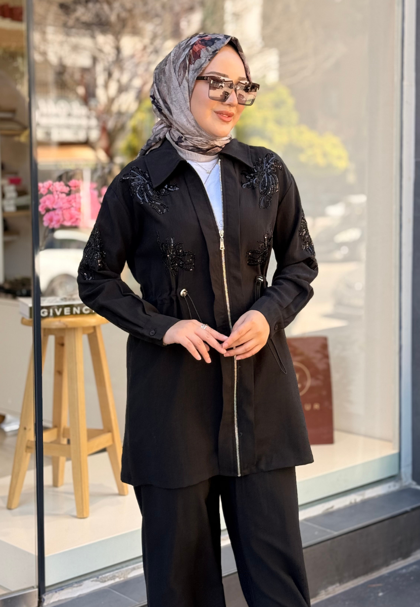 Siyah Mona Takım