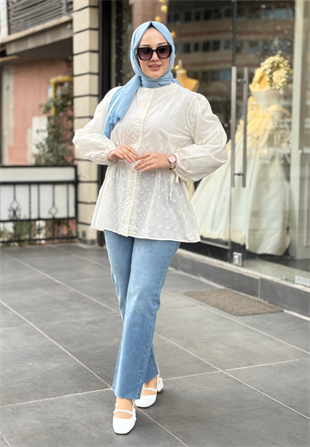 Çiçek İşlemeli Gömlek