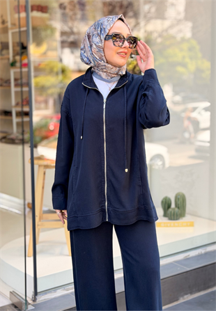 Ezgi Lacivert Tensel Takım