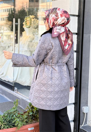 Gri Kürk Yakalı Kapitone Mont
