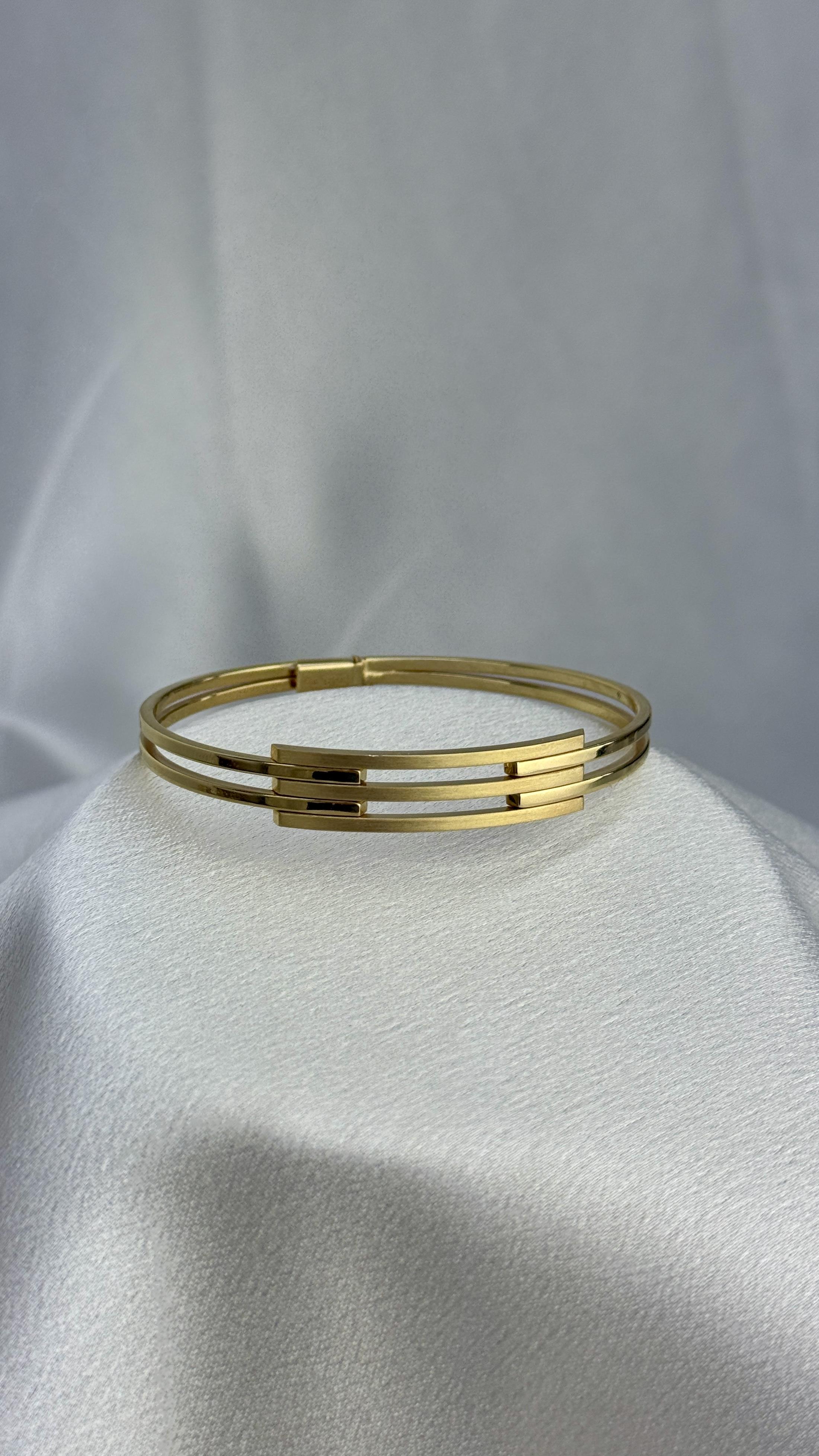 3 Sıra Kaburga Kelepçe Altın Bilezik