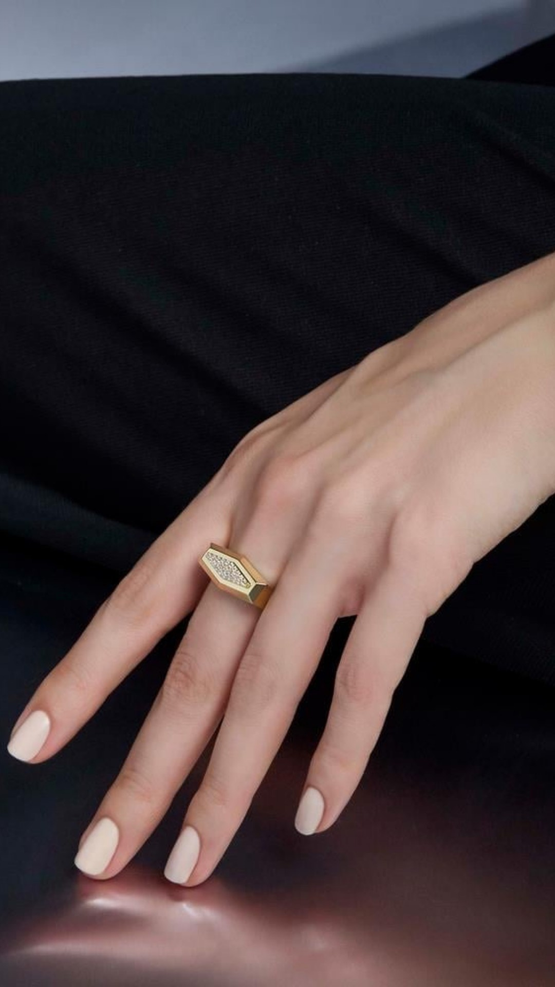 Altıgen Taşlı Yüzük