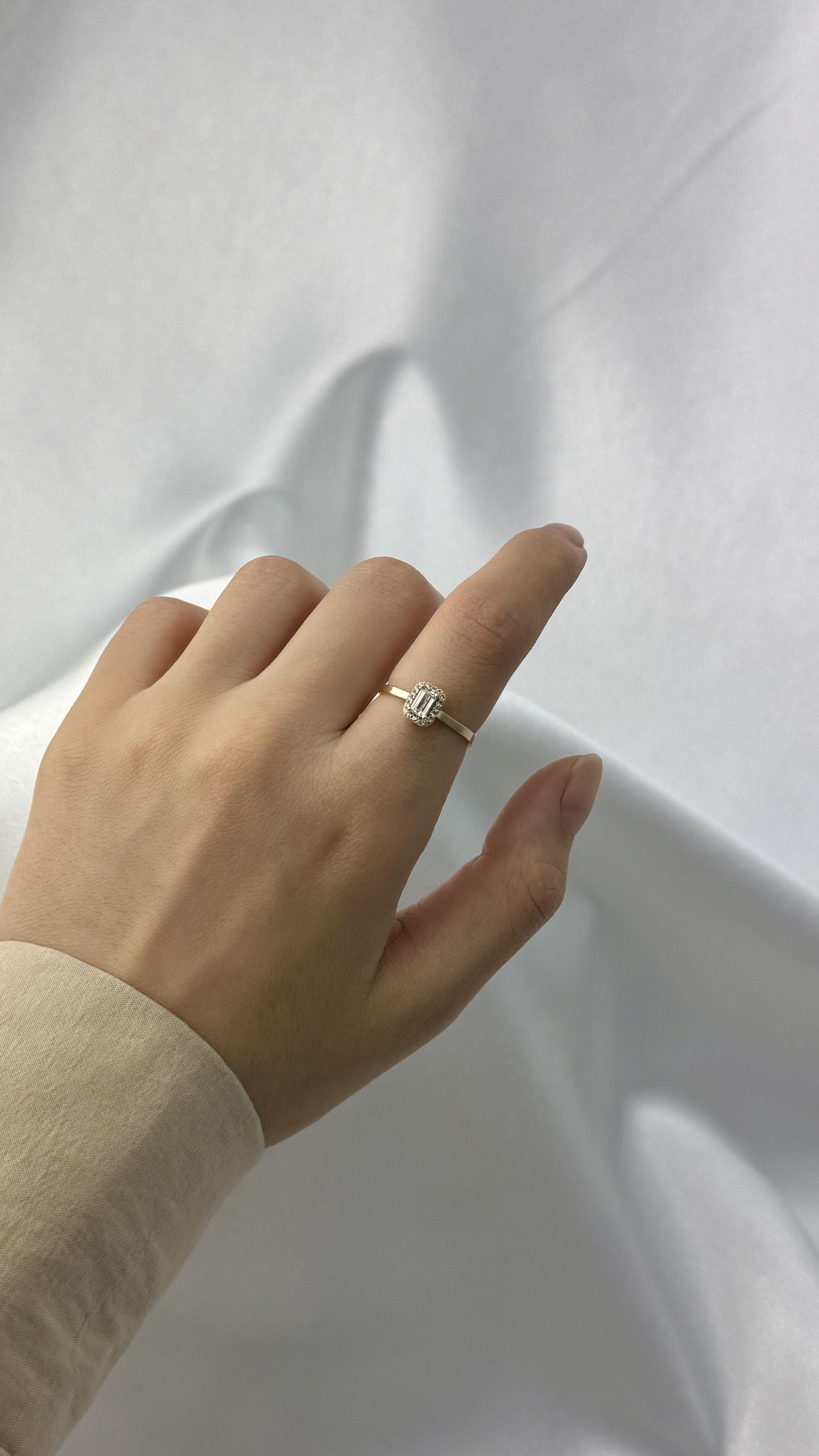 Baget Kesim Zirkon Taşlı Altın Çıtır Yüzük