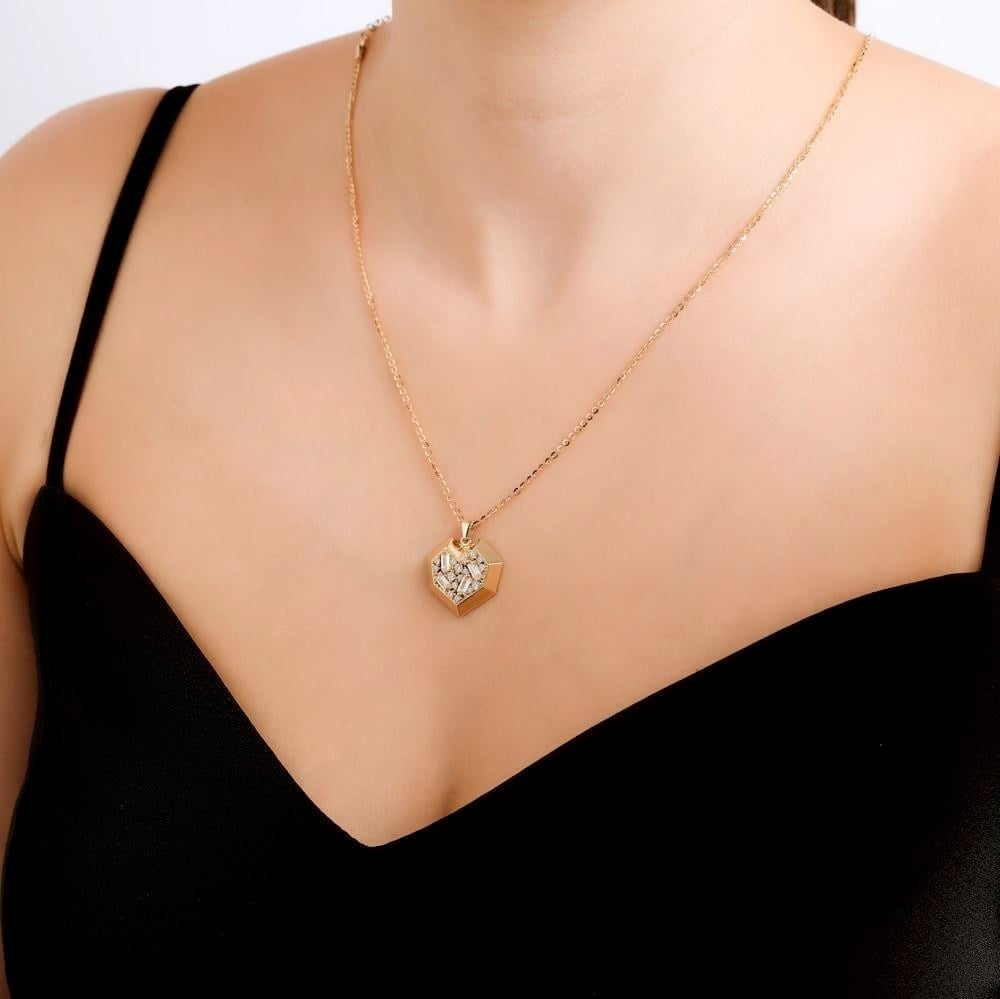 Baget Taşlı Kalp Kolye