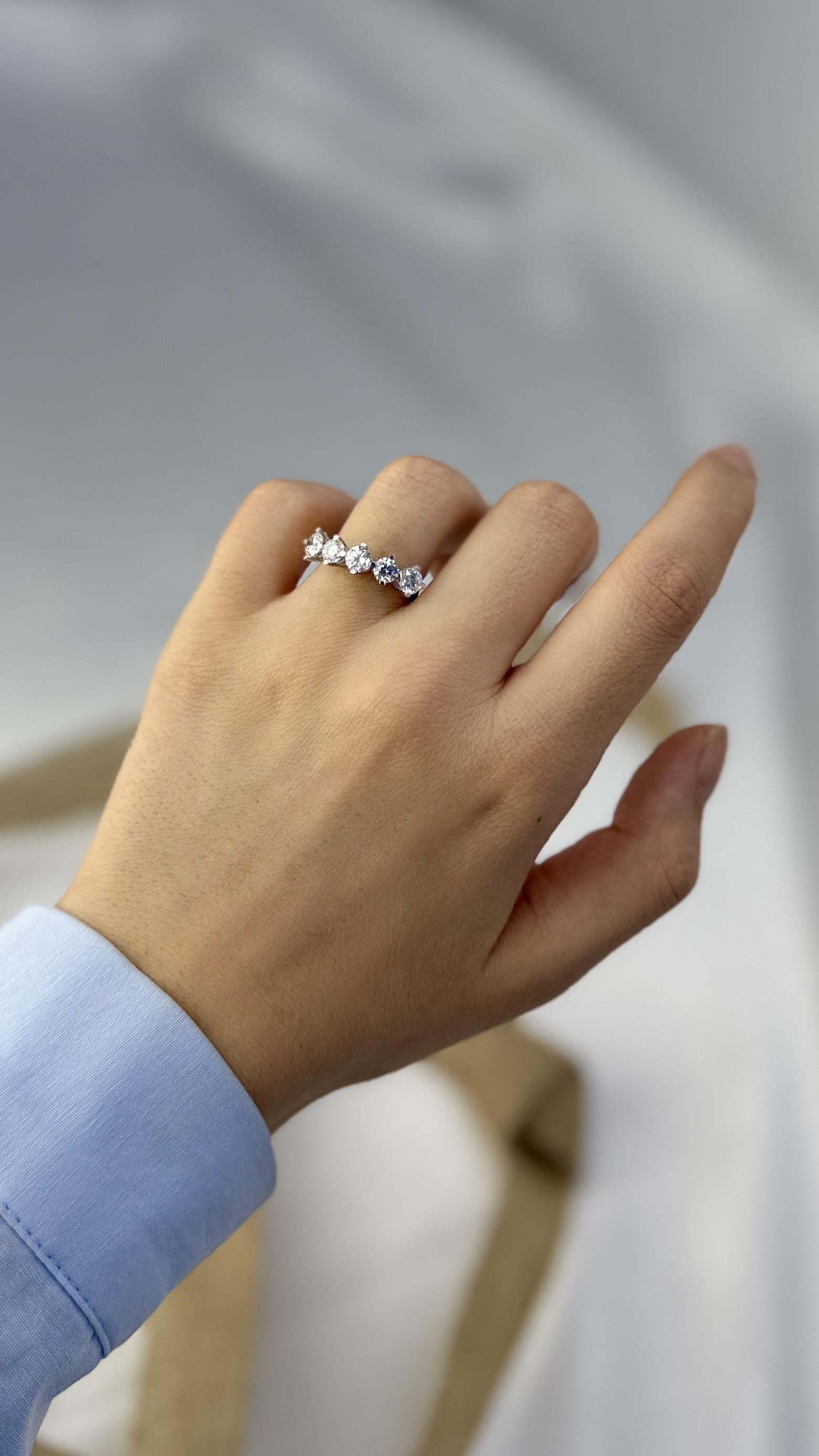 Beyaz Altın Beştaş Yüzük