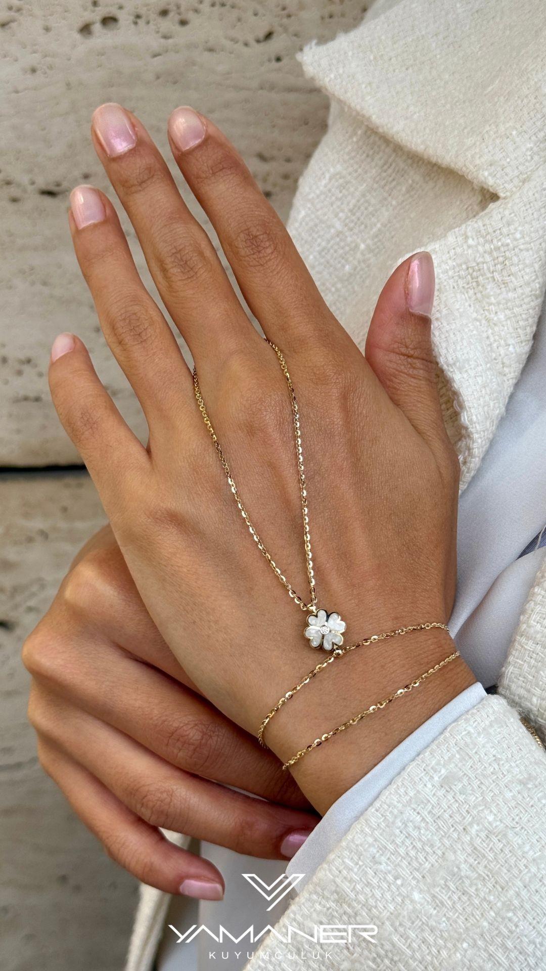 Cetaş Eterna Beyaz Mineli Yonca Şahmeran