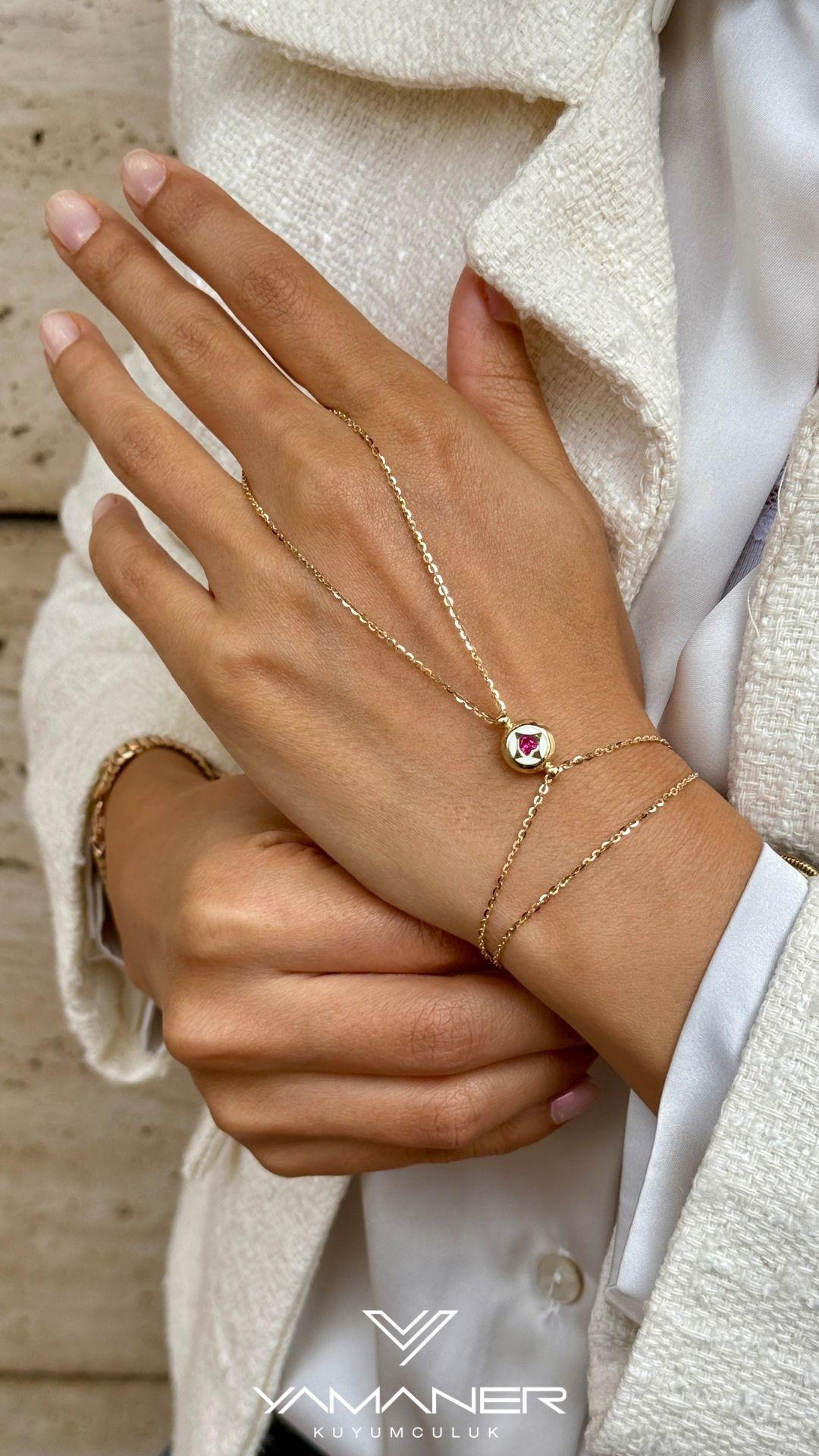 Cetaş Kozmos Şahmeran