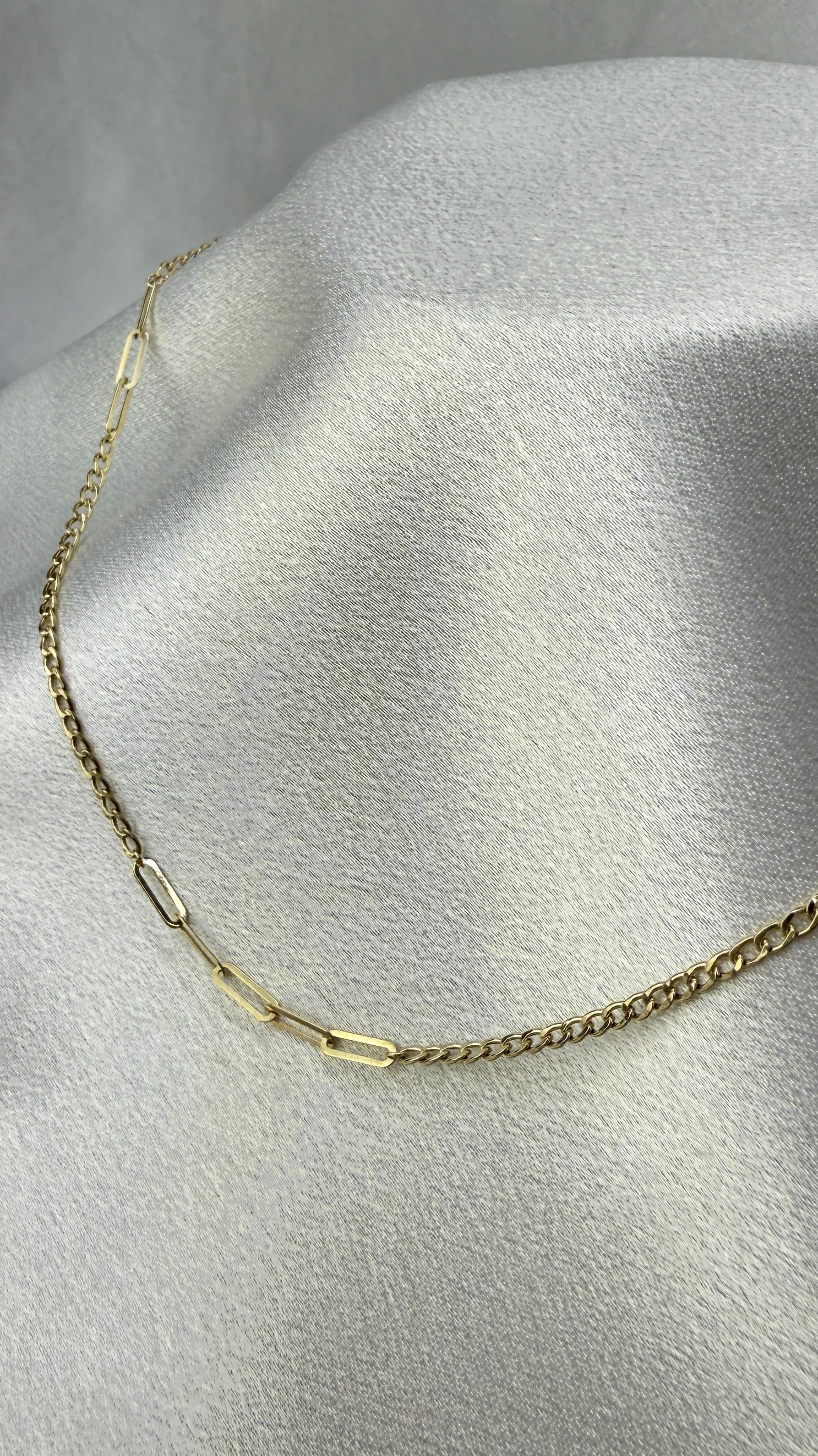 Çıtır Ataç Figürlü Altın Zincir Kolye