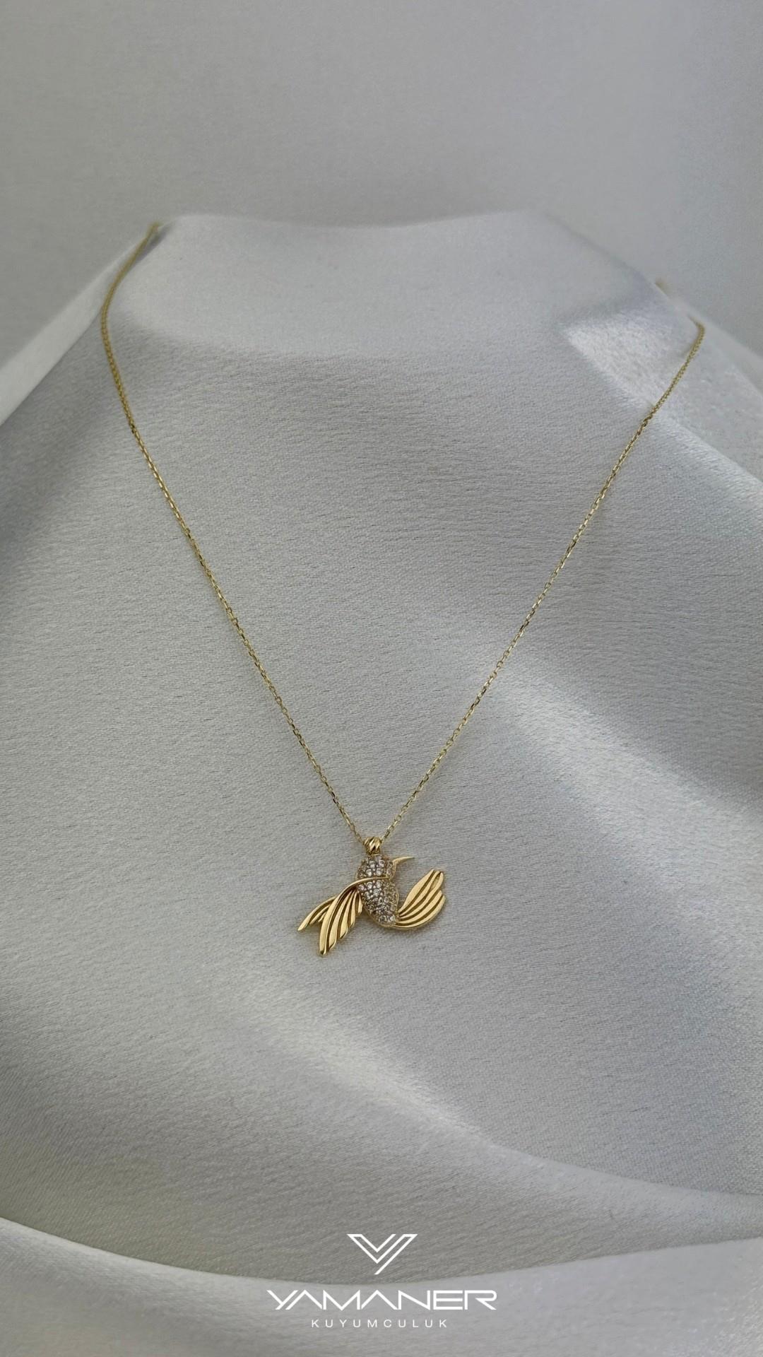 Dorika Toplu Kuş Figürlü Kolye