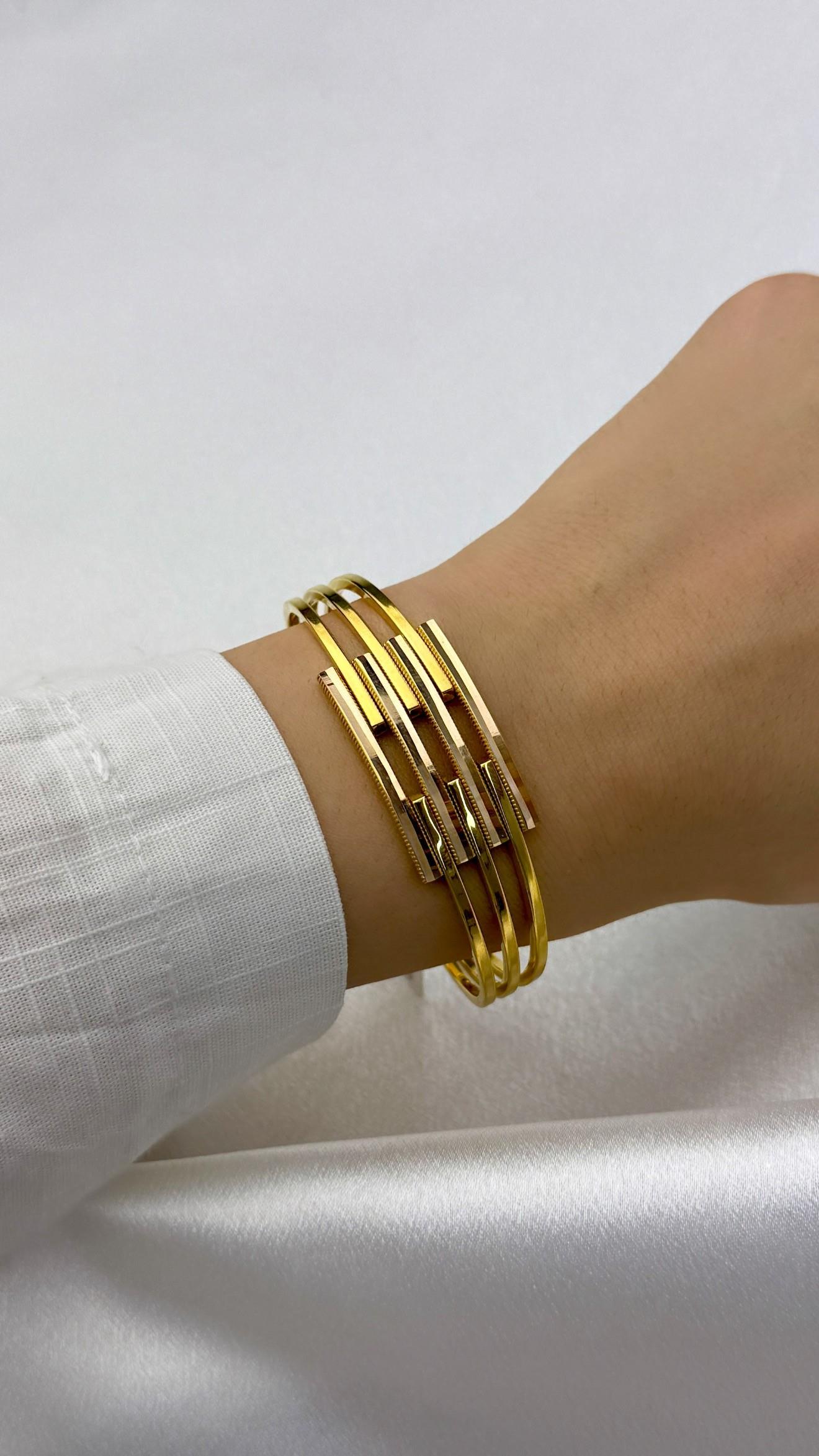 Dört Sıralı Altın Ajda Model Kelepçe Bilezik