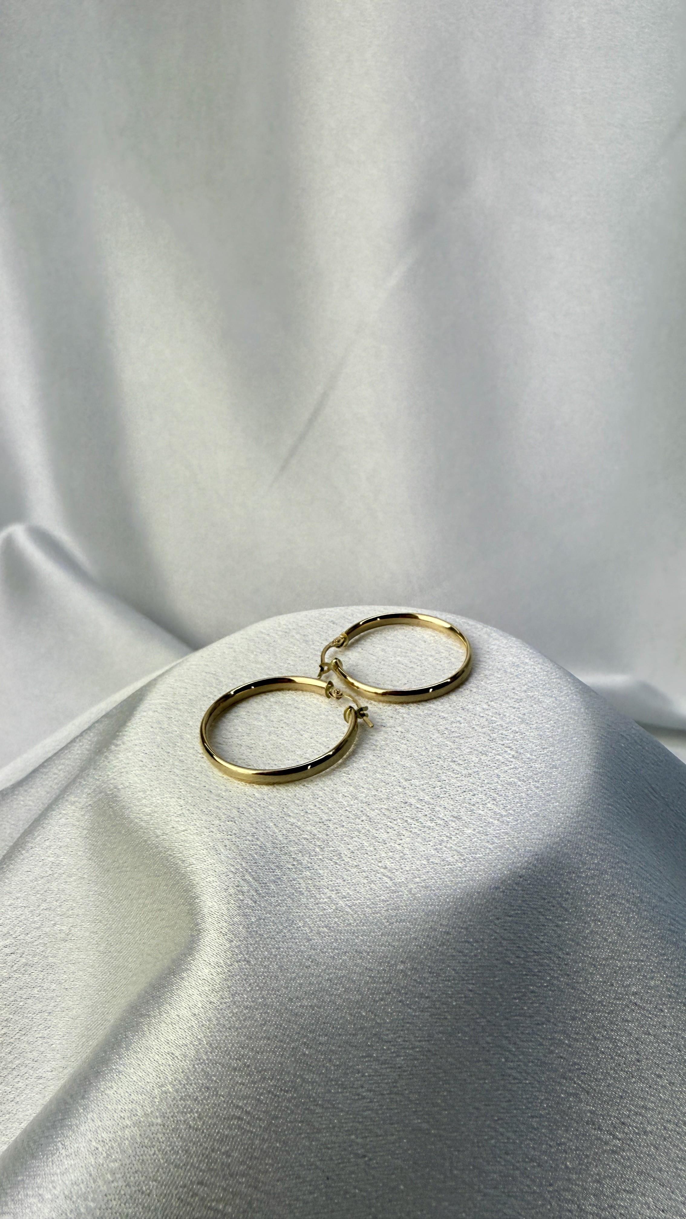 Geniş Halka Altın Küpe