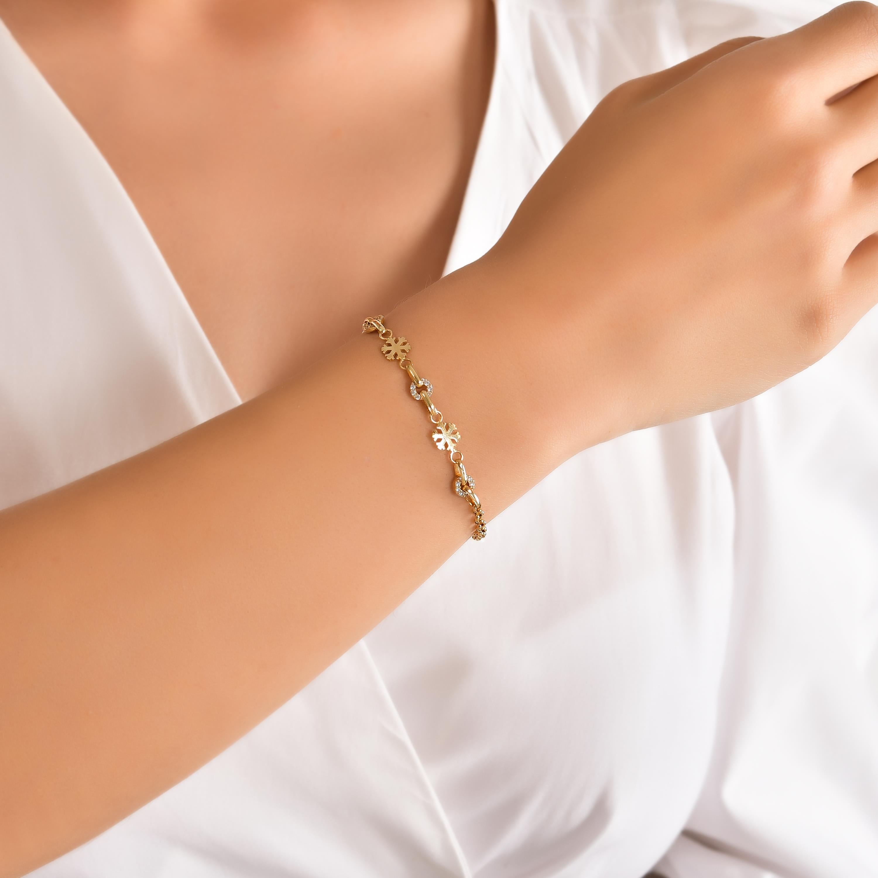 Kar Tanesi Figürlü Bileklik