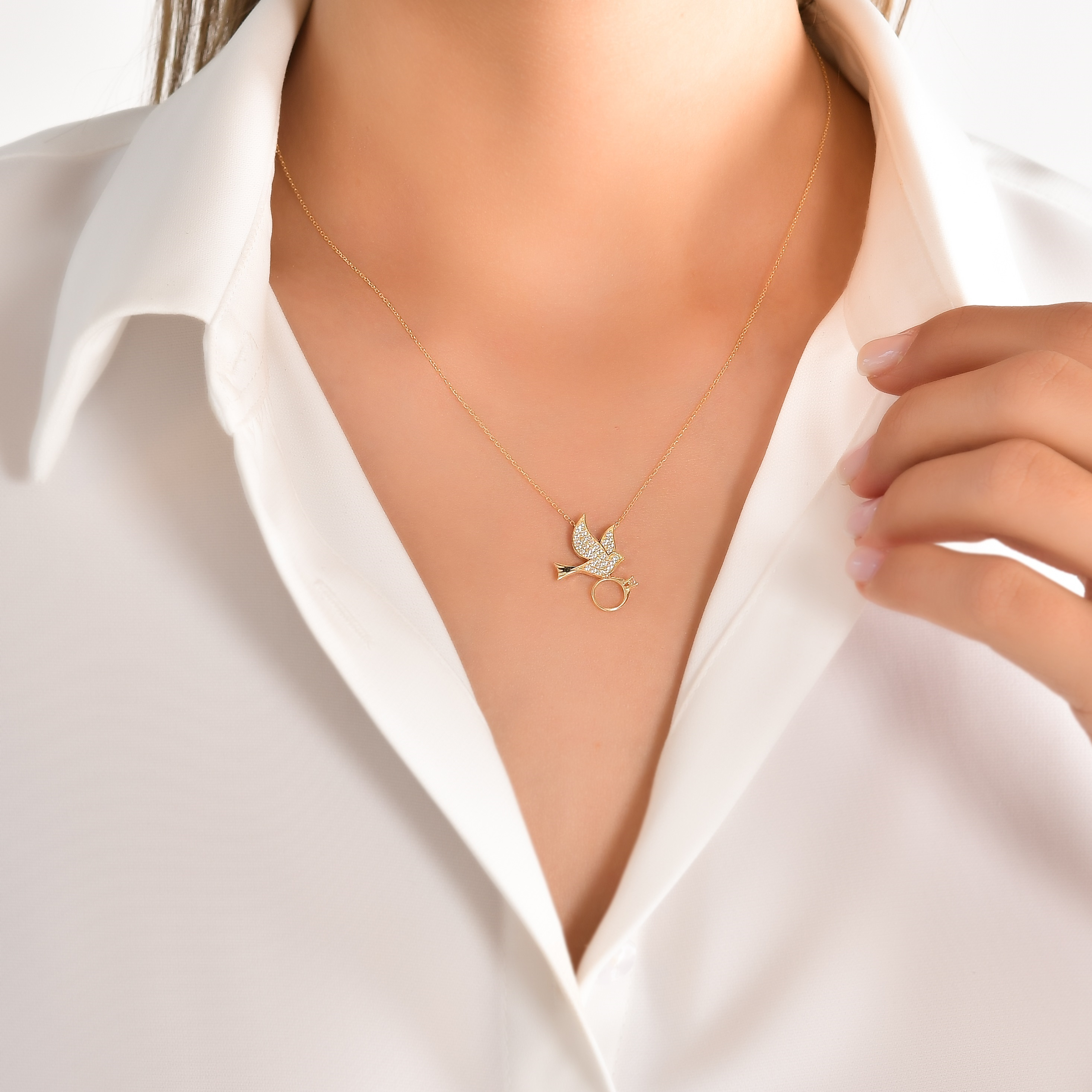 Kuş ve Tektaş Figürlü Kolye