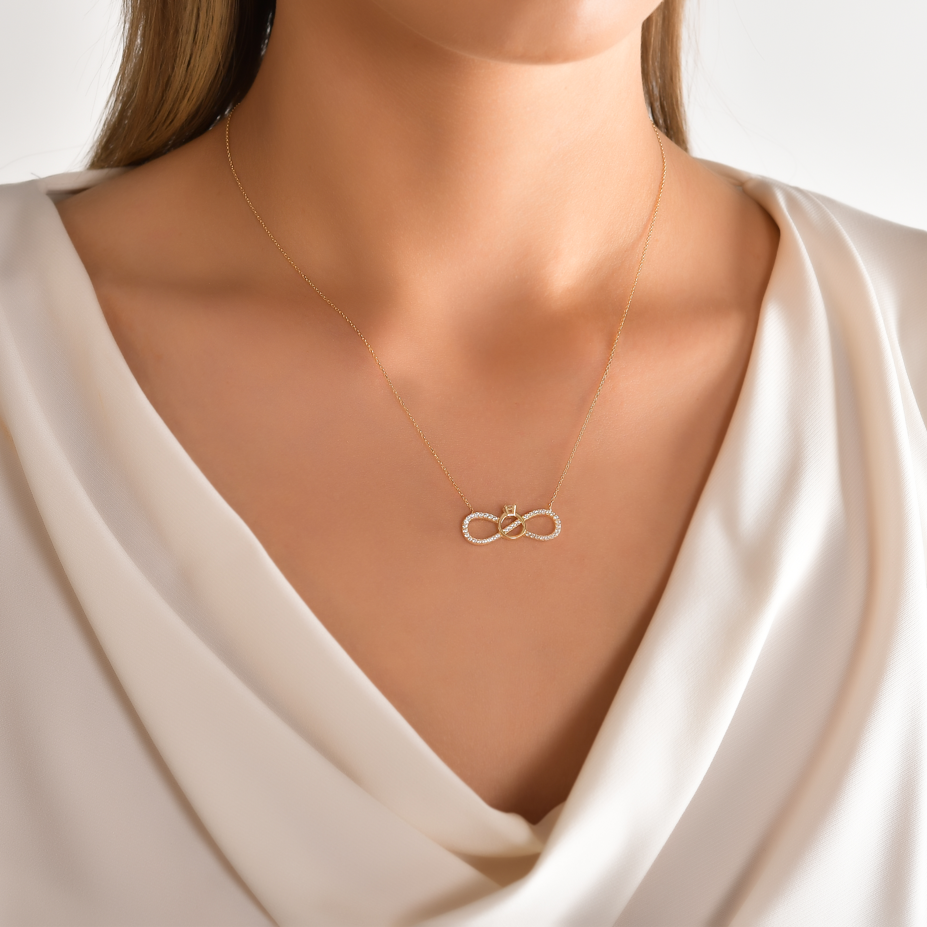 Sonsuz Aşk Tektaş Kolye