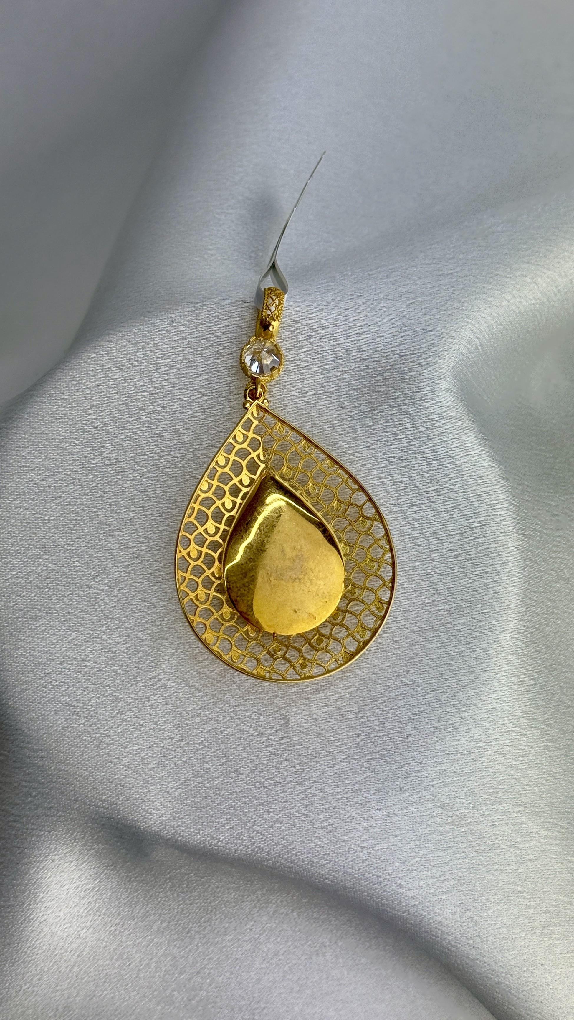 Tuğralı Damla Altın Kolye Ucu