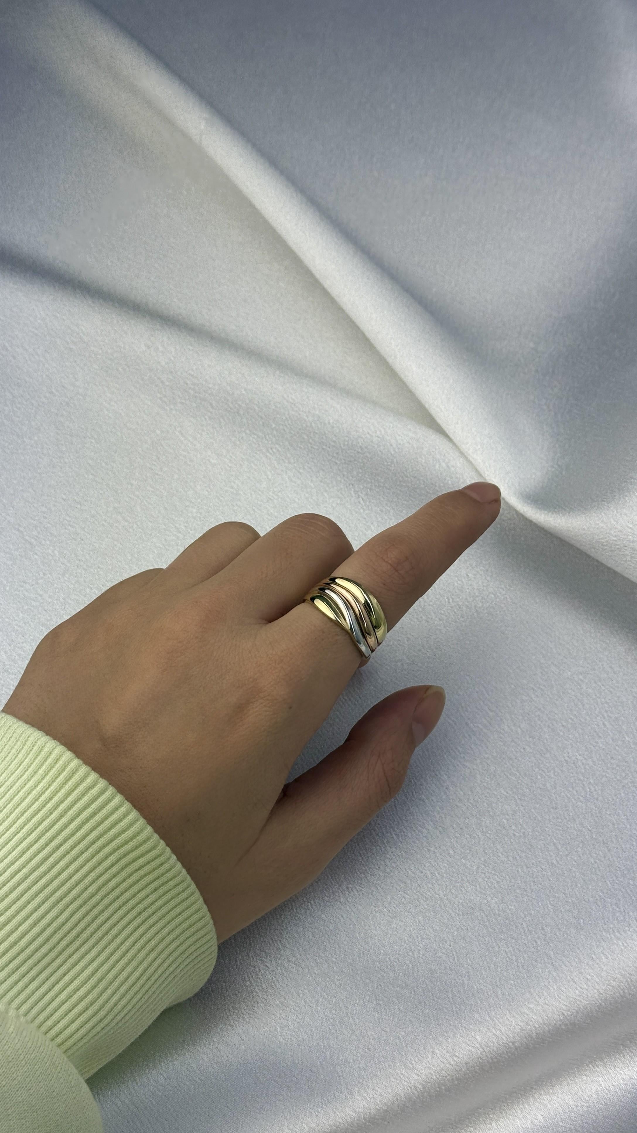 Üç Renk Sarmal Altın Yüzük