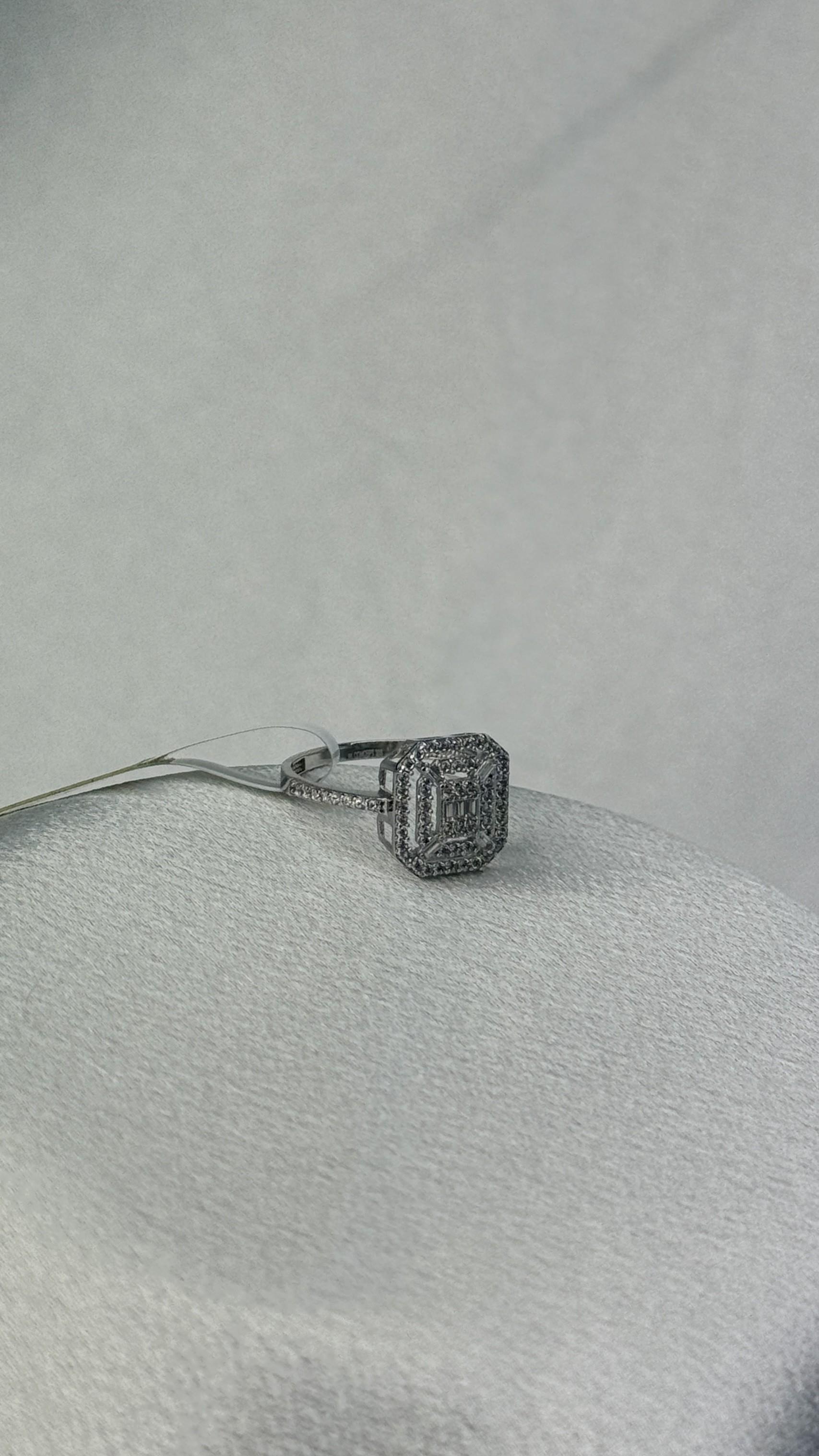 Zirkon Taşlı Baget Kesim Beyaz Altın Yüzük