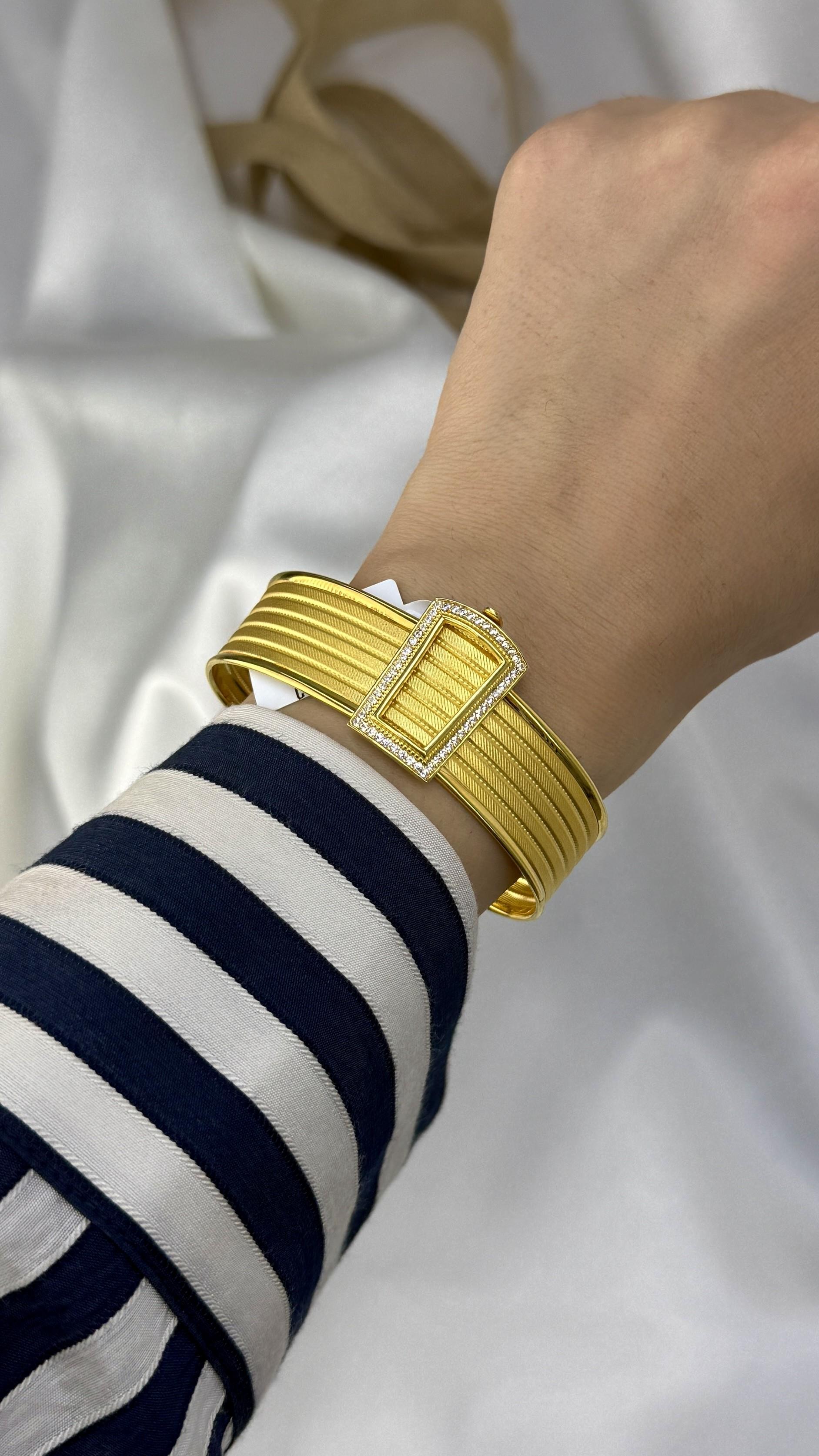 Zirkon Taşlı Hasır Altın Kelepçe Bilezik