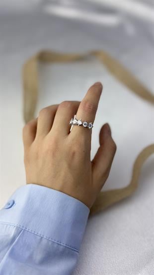 Beyaz Altın Beştaş Yüzük