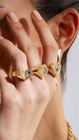 Taşlı Kalp Yüzük