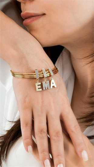 Taşlı Sallantılı B Harf Bileklik Charm