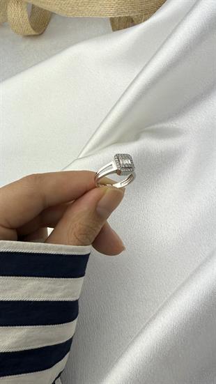 Zirkon Taşlı Beyaz Altın Yüzük