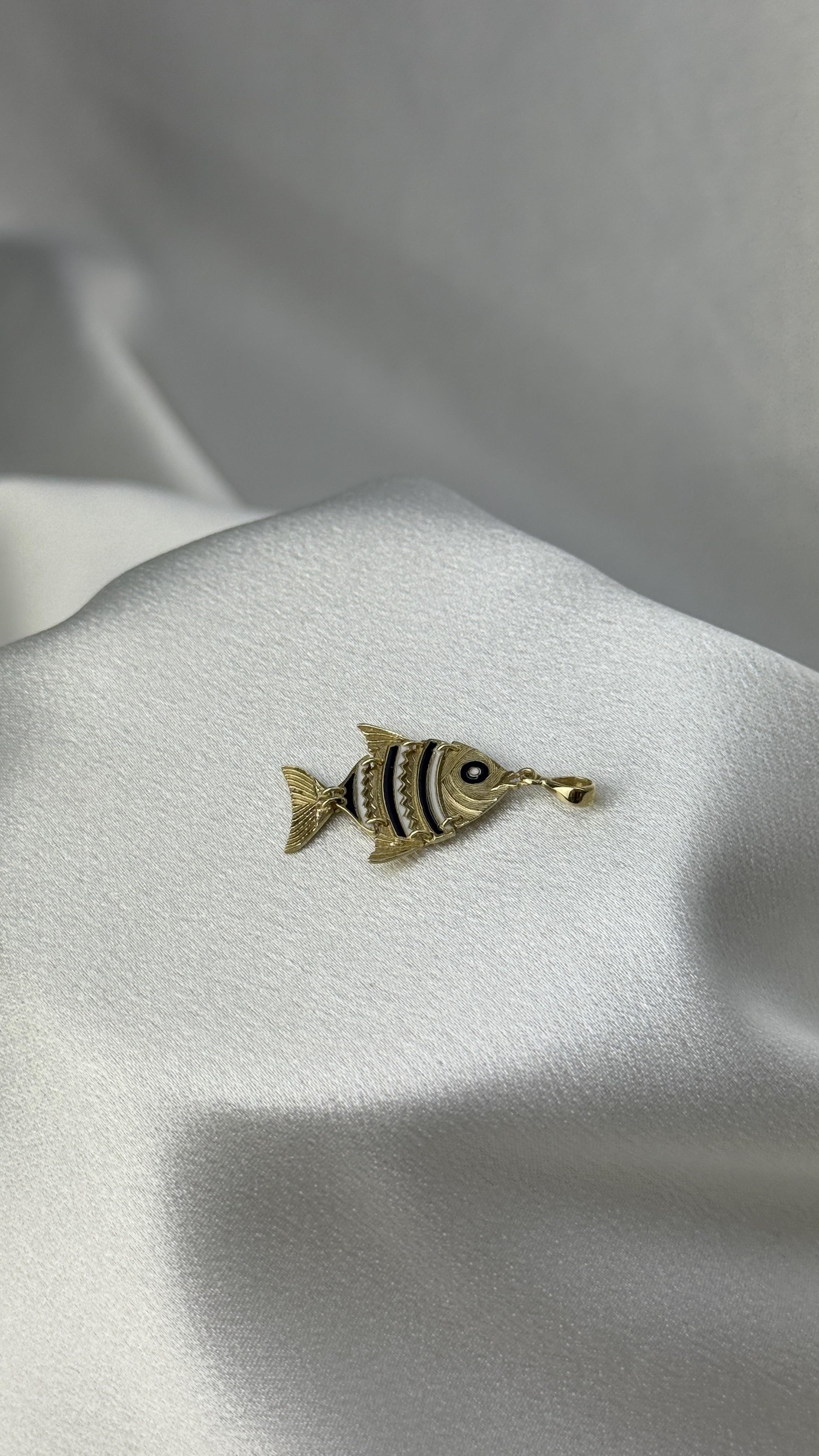 Balık Figürü Altın Kolye Ucu