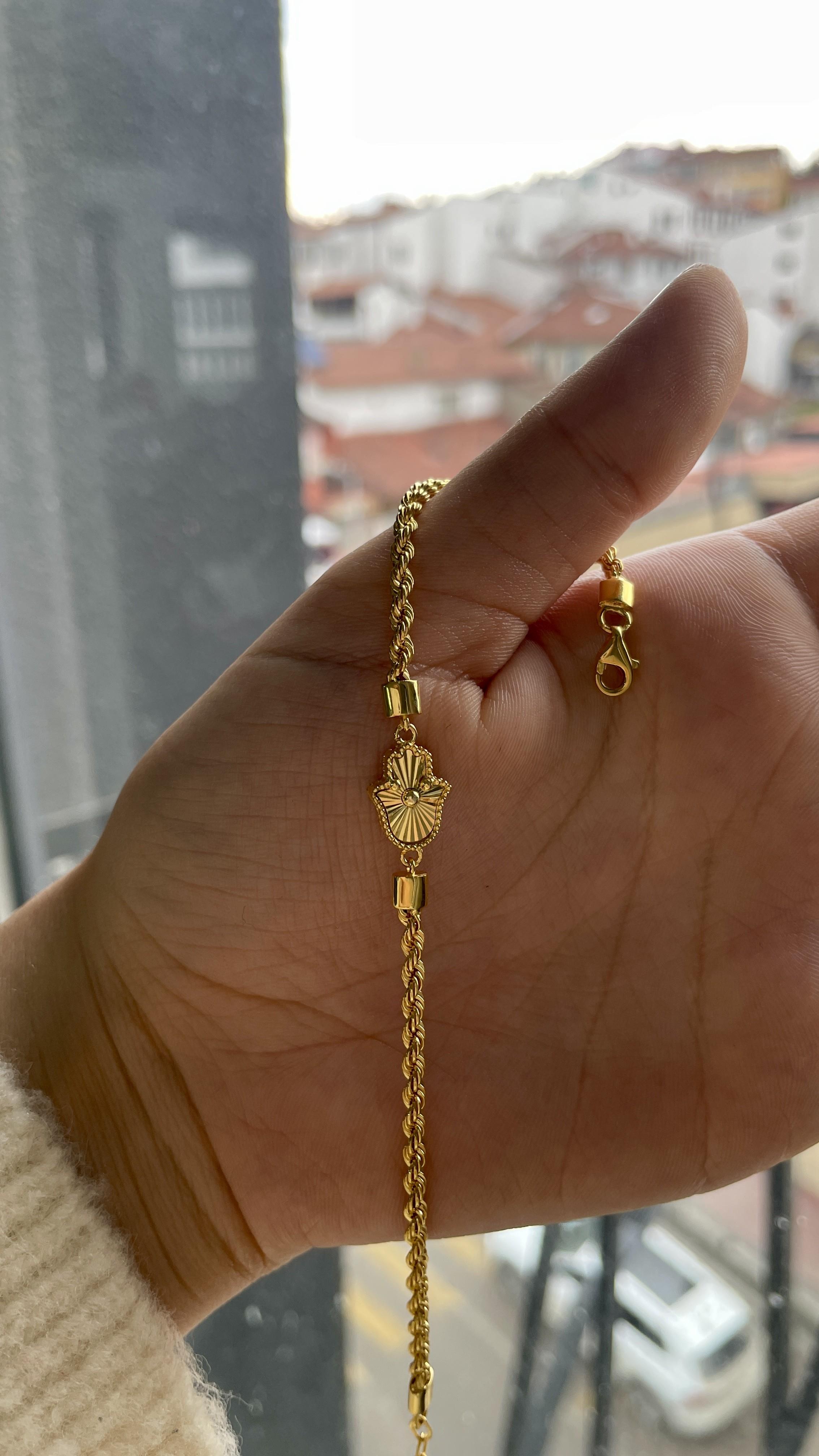 Fatma Ana Eli Figürlü Altın Örgü Zincir Bileklik