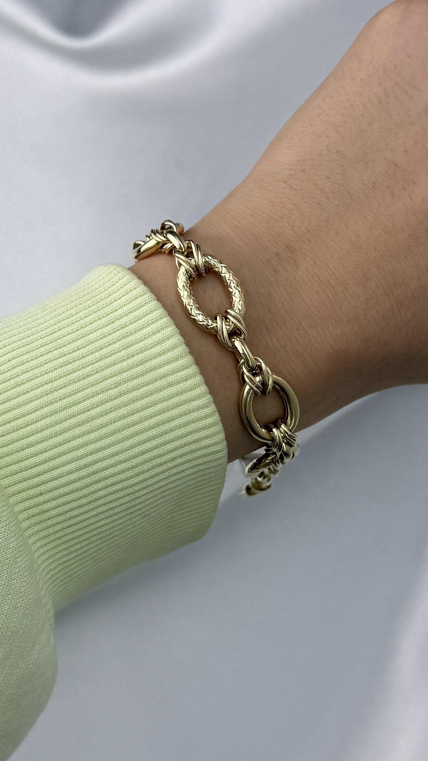 İşlemeli Elips Halka Model Altın Bileklik