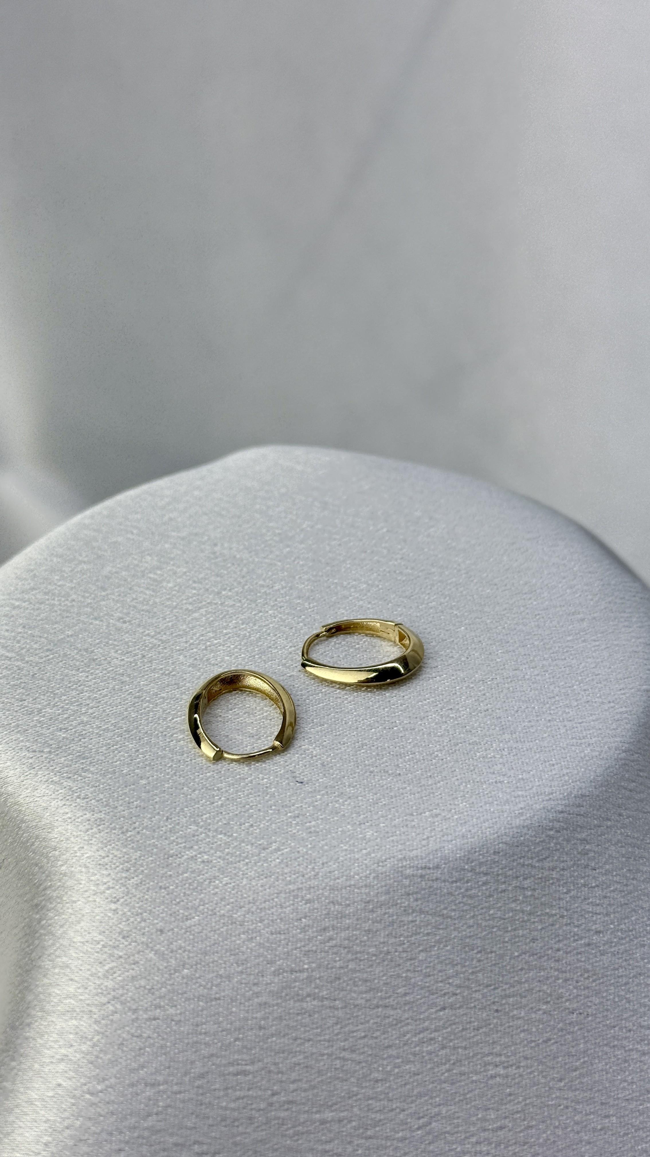 Kalın Elips Model Altın Küpe