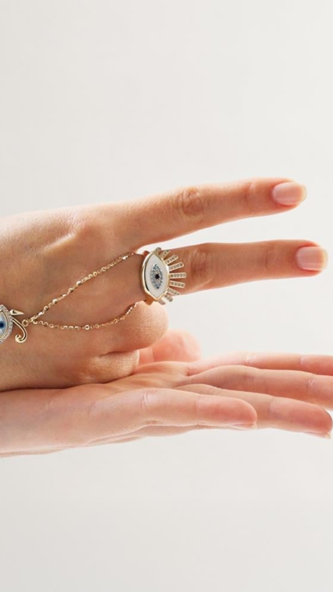 Mineli Taşlı Göz Yüzük