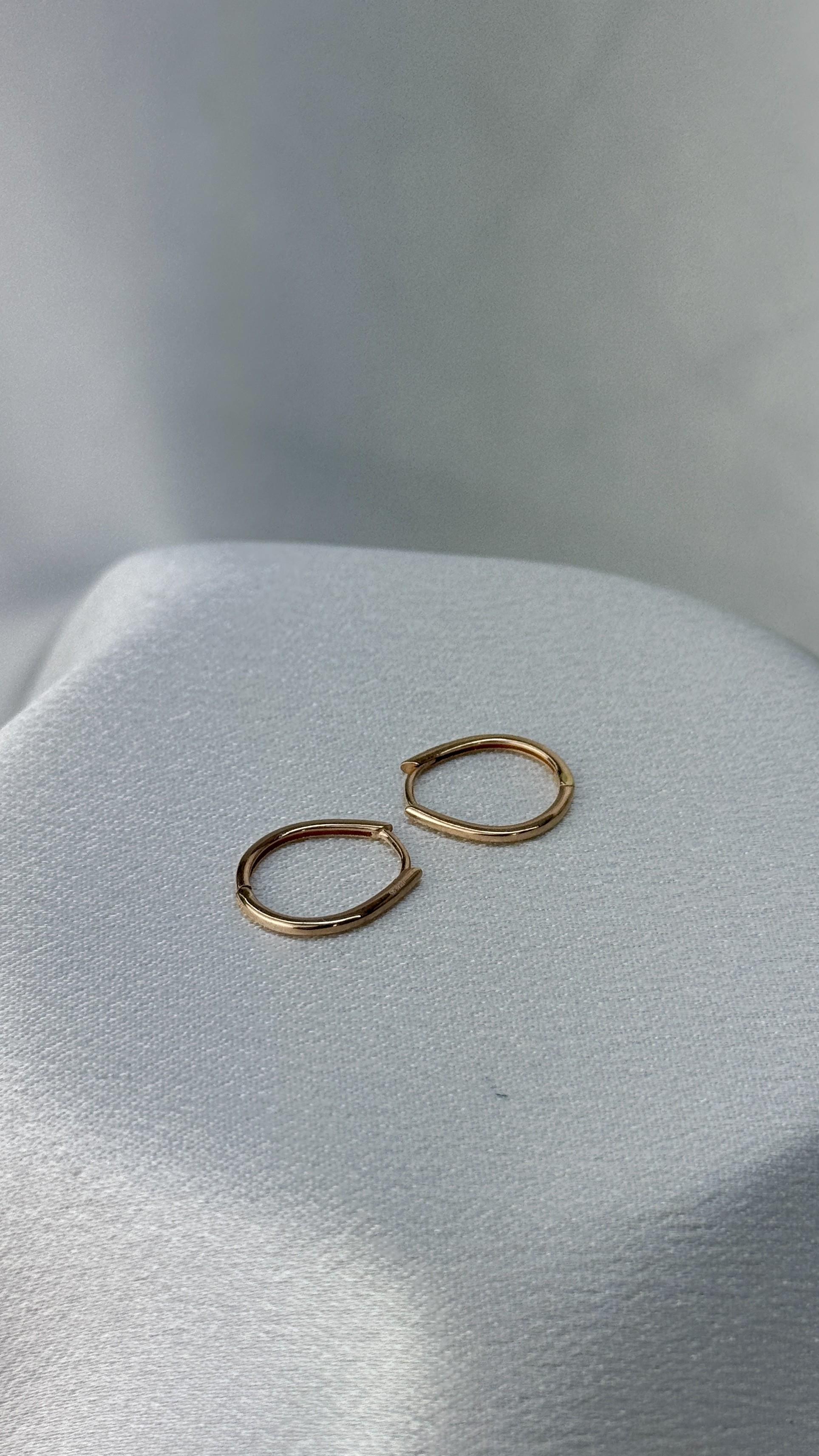 Rose Renk Altın Küpe