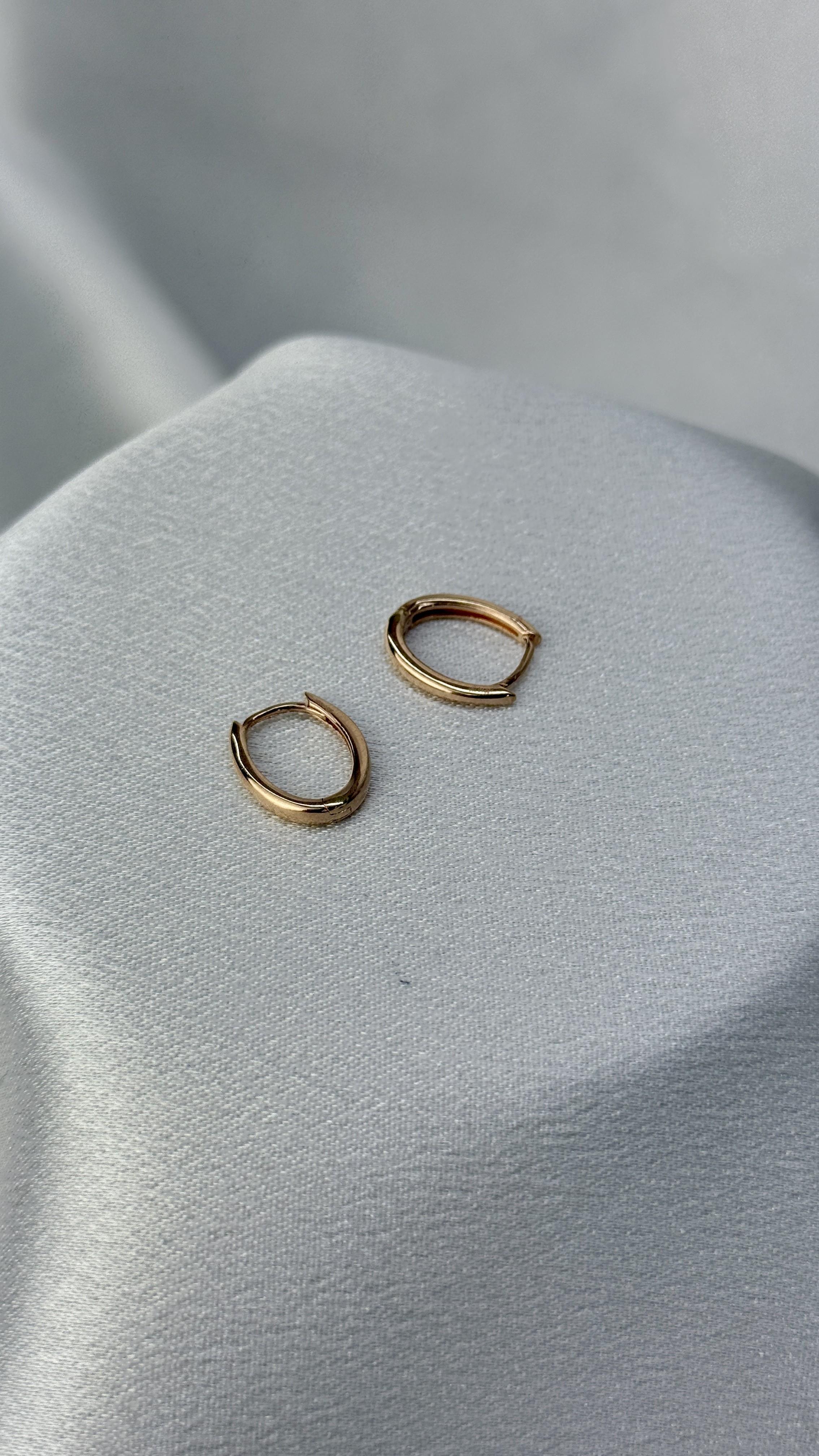 Rose Renk Altın Küpe