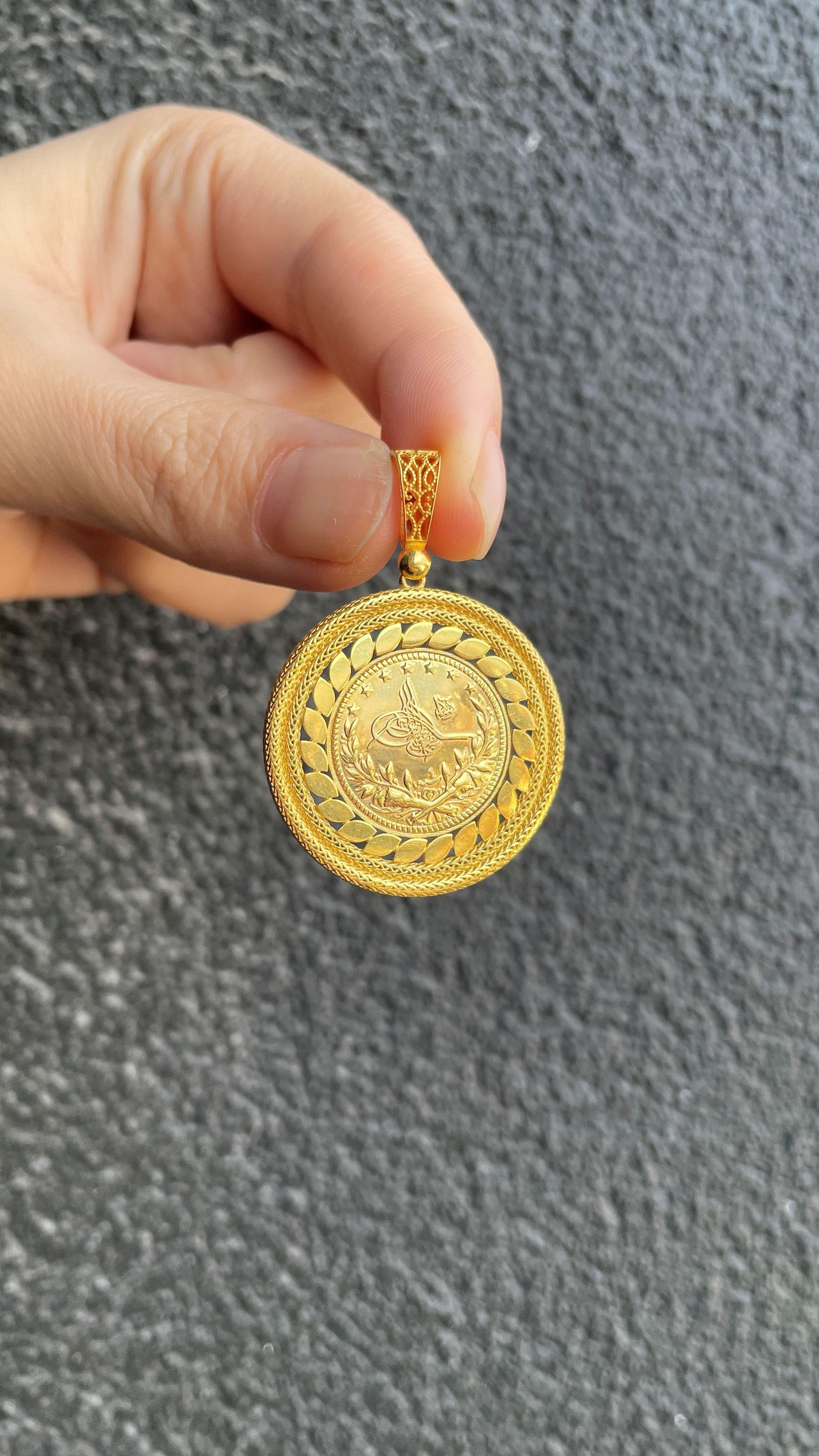 Tuğra Baskılı Pullu Kolye Ucu