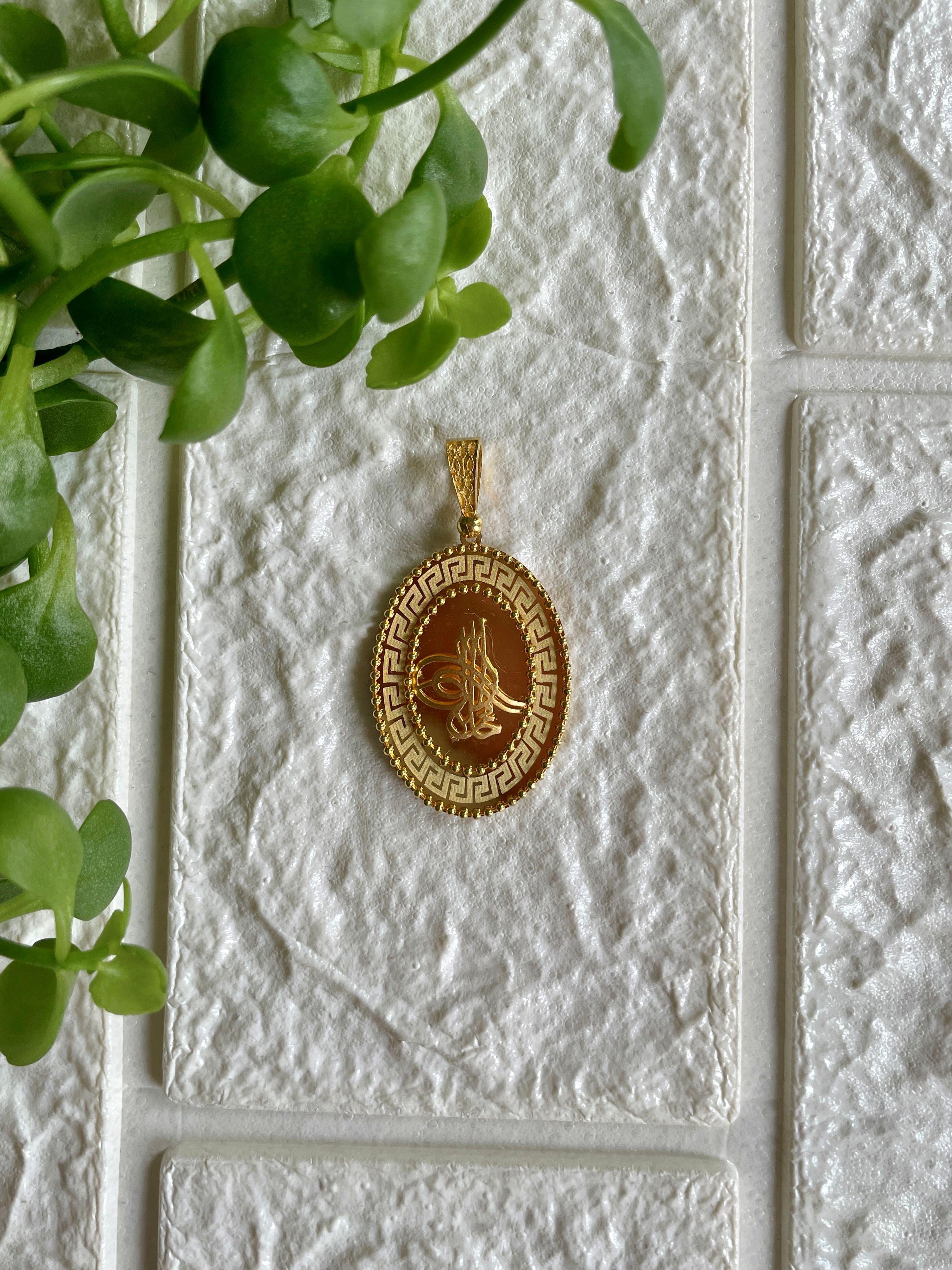 Tuğralı Madalyon Altın Kolye Ucu