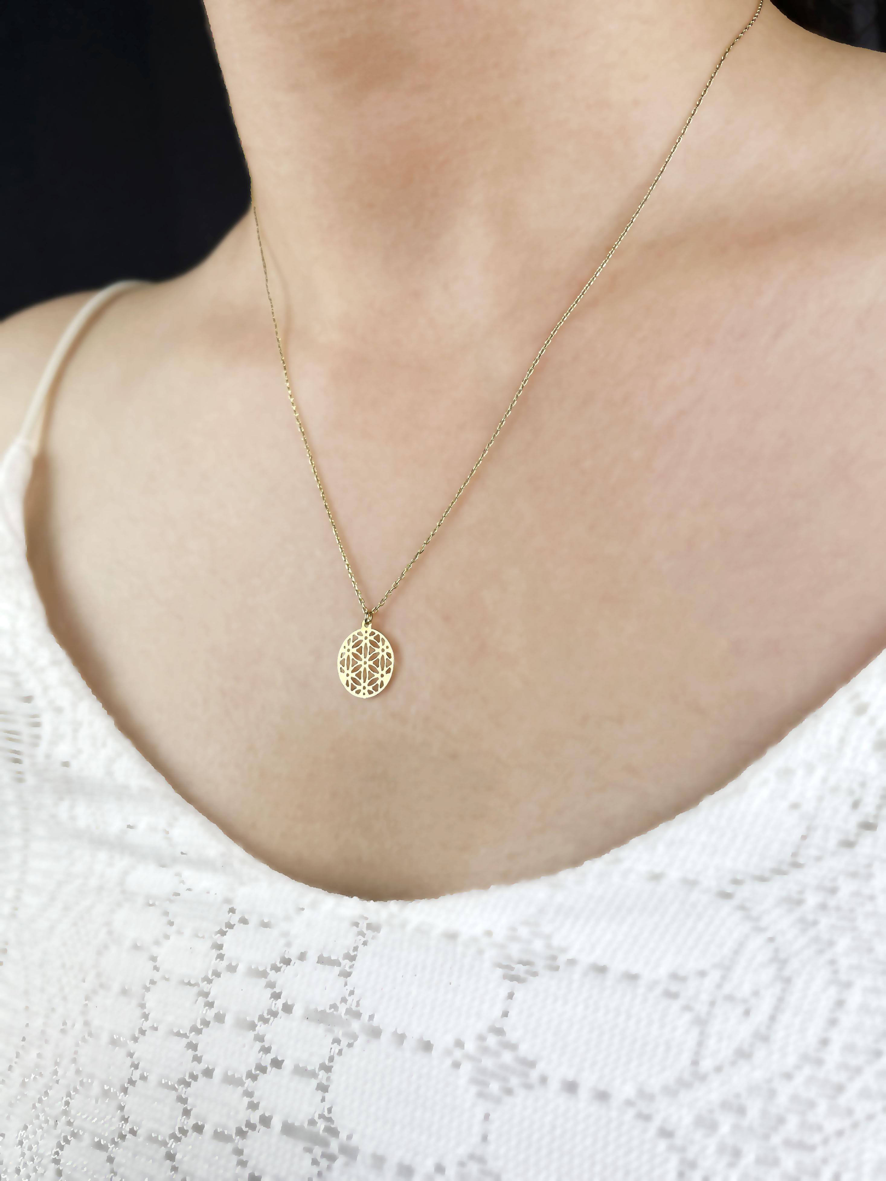 Yaşam Çiçeği Kolye