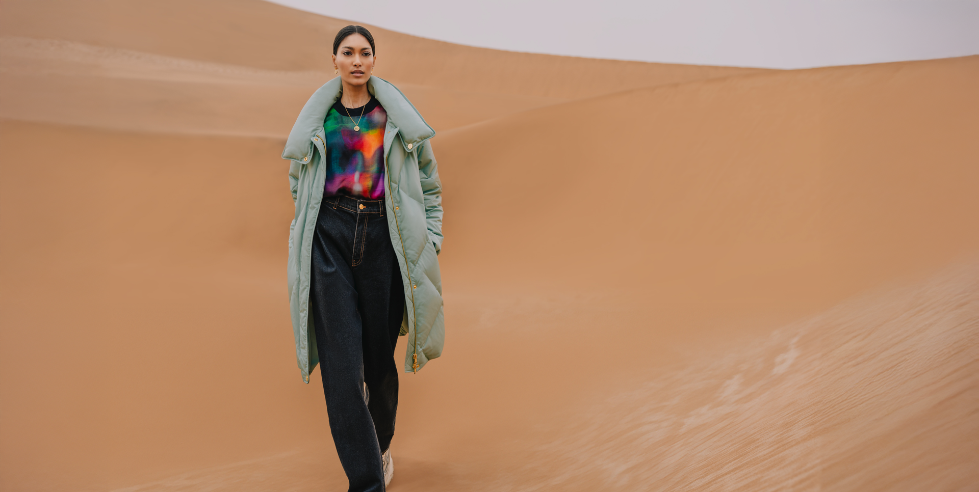 Zamansız Şıklığın İzinde: Escada İle Lüks Moda Dünyasına Adım Atın
