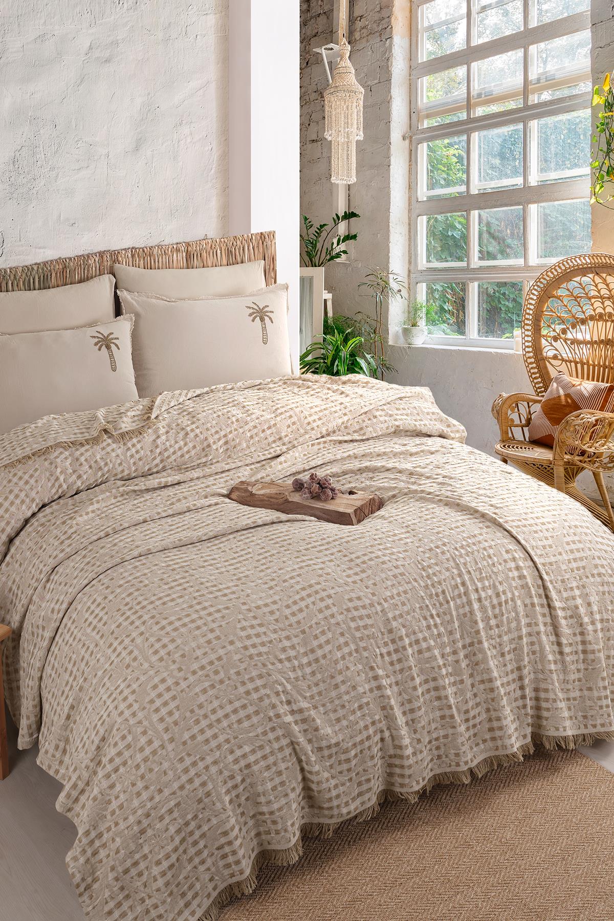 Agora Çift Kişilik Jakarlı Pike Seti - Ekru